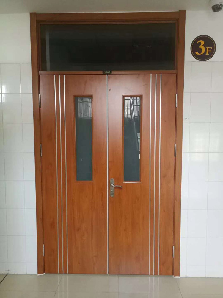 雙扇學(xué)校門(mén)